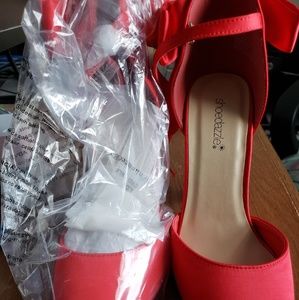 Red pumps brand new